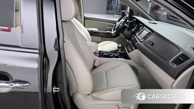 Kia The New Carnival 2019 Черный из Кореи, фото 3