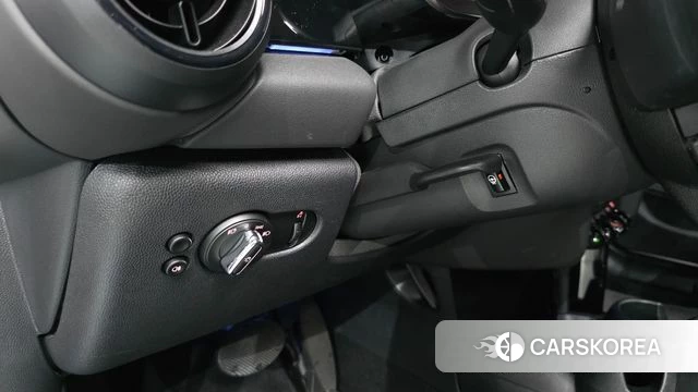 Mini Cooper 2023 Белый из Кореи, фото 3