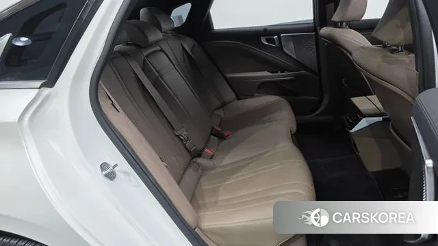 Kia K8 Hybrid 2022 Белый из Кореи, фото 3