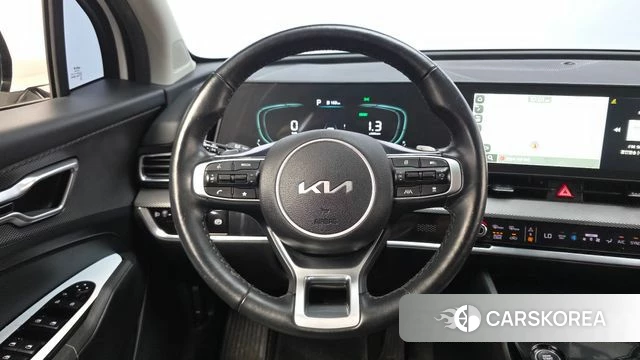 Kia Sportage 5th Generation Hybrid 2023 Белый из Кореи, фото 3