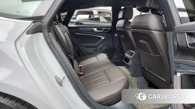 Audi A7 (4K) 2021 Белый из Кореи, фото 3