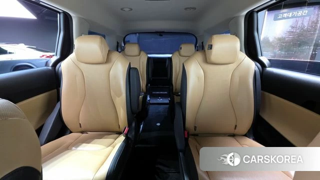 Kia Carnival 4th generation 2023 Белый из Кореи, фото 3