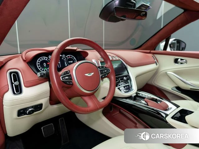 Aston Martin DBX 2023 Белый из Китая, фото 3