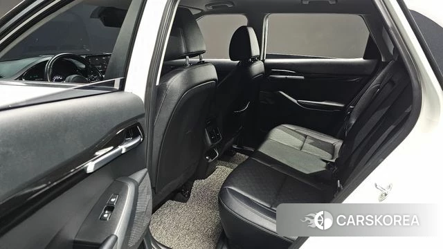 Kia Seltos 2022 Белый из Кореи, фото 3