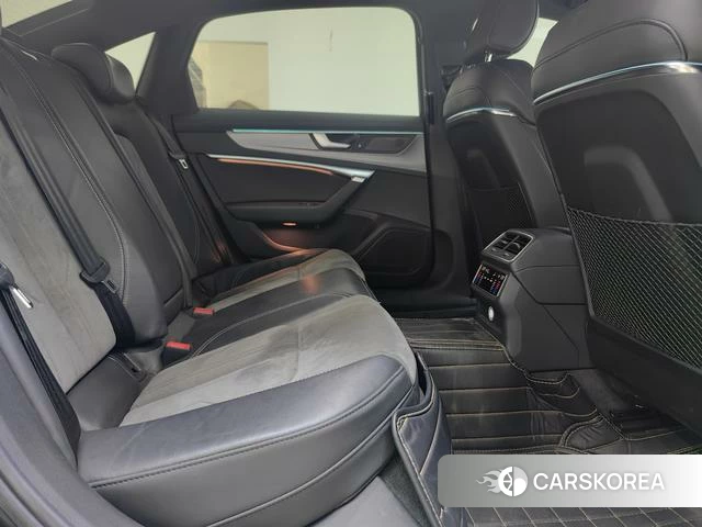 Audi A6L 2022 Темно-серый из Китая, фото 3