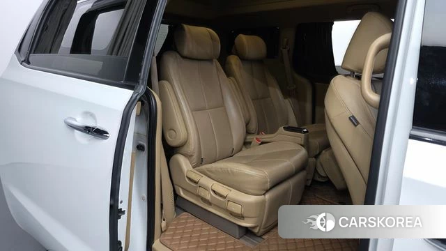 Kia The New Carnival 2018 Белый из Кореи, фото 3