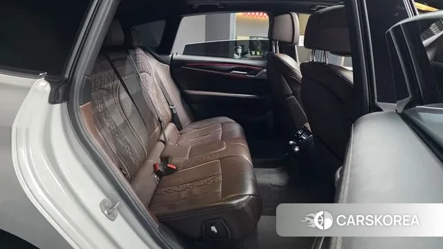 BMW 6 Series GT (G32) 2021 Белый из Кореи, фото 3