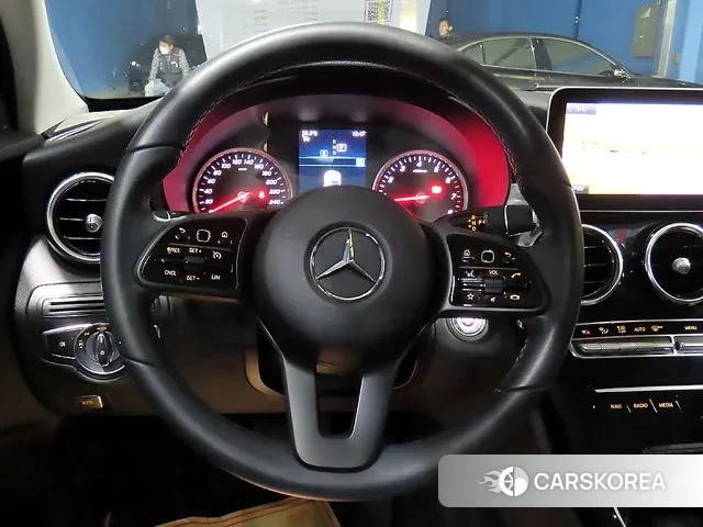 Mercedes-Benz C-Class W205 2020 Белый из Кореи, фото 3