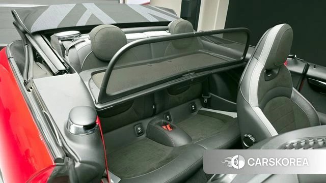 Mini Cooper S Convertible 2024 Красный из Кореи, фото 3