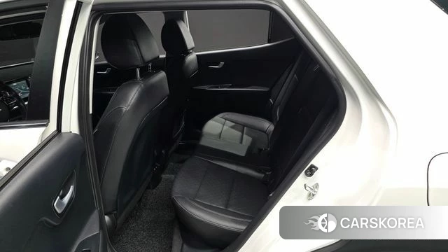 Kia Stonic 2020 Белый из Кореи, фото 3