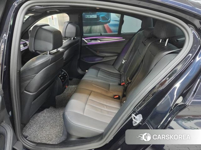 BMW 5 Series (G30) 2023 Черный из Кореи, фото 3