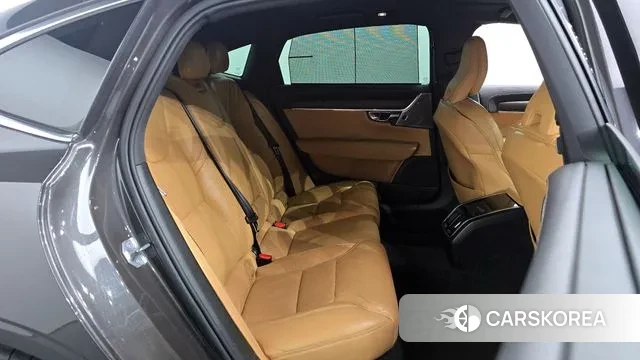 Volvo S90 2022 Серый из Кореи, фото 3