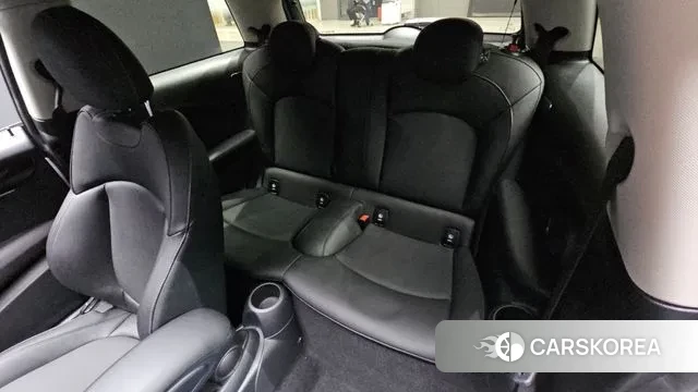 Mini Cooper 2023 Белый из Кореи, фото 3