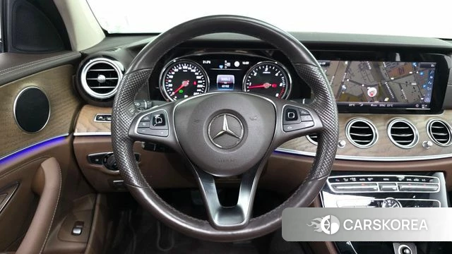 Mercedes-Benz E-Class W213 2018 Белый из Кореи, фото 3