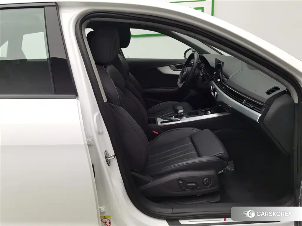 Audi A4L 2022 Белый из Китая, фото 4