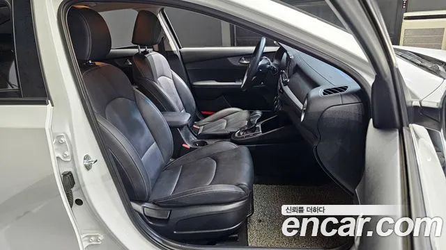 Kia Come New K3 id 2456116 из Кореи 3