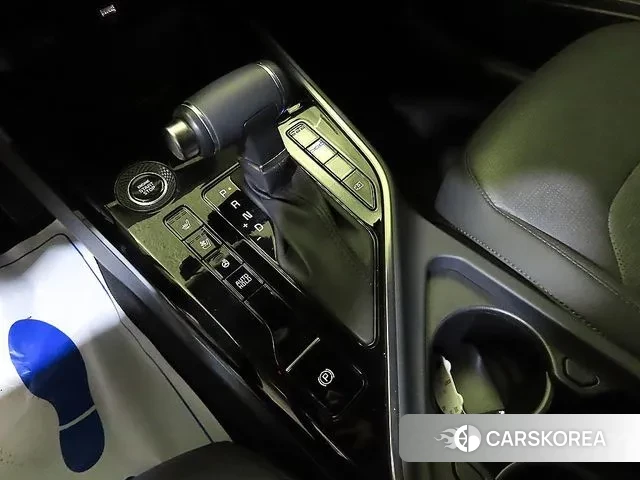 Kia Di Ol Nu Niro 2022 Белый из Кореи, фото 3