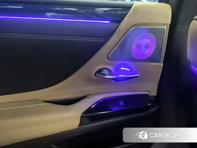 Lexus ES 2021 Синий из Китая, фото 3