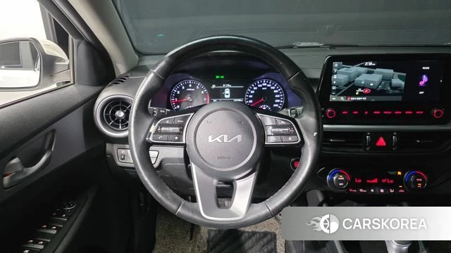 Kia The New K3 2nd generation 2022 Белый из Кореи, фото 3