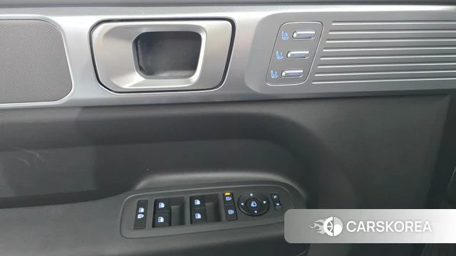 Hyundai Santa Fe (MX5) 2023 Черный из Кореи, фото 3