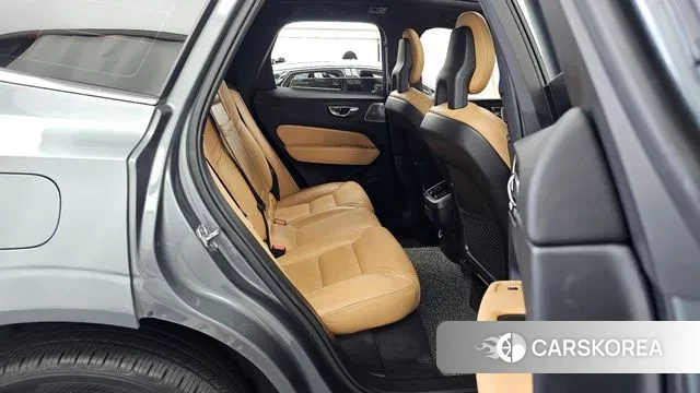 Volvo XC60 second Generation 2018 Серый из Кореи, фото 3