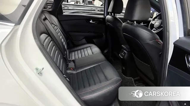 Kia The New K3 2nd generation 2021 Белый из Кореи, фото 3