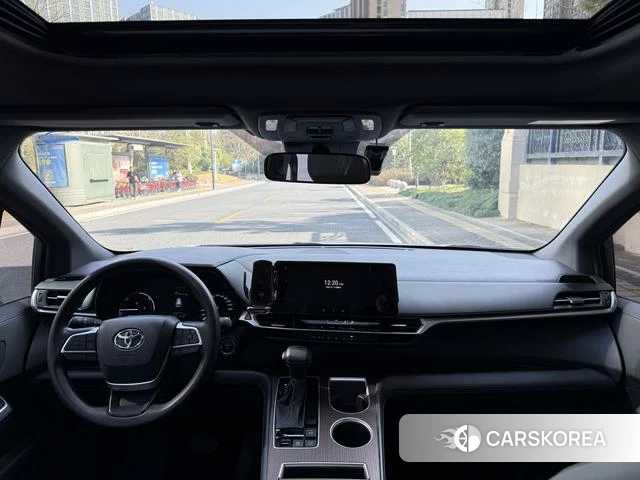 Toyota Grevia 2024 Белый из Китая, фото 3