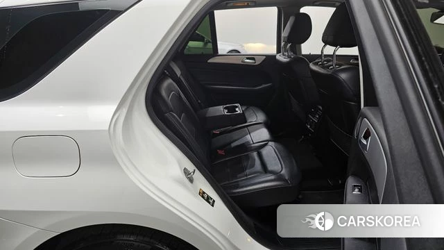 Mercedes-Benz GLE - Class W166 2018 Белый из Кореи, фото 3