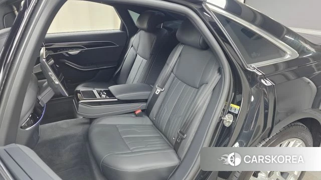 Audi A8 (D5) 2021 Черный из Кореи, фото 3