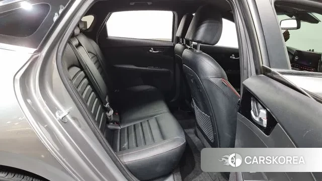 Kia The New K3 2nd generation 2022 Серый из Кореи, фото 3