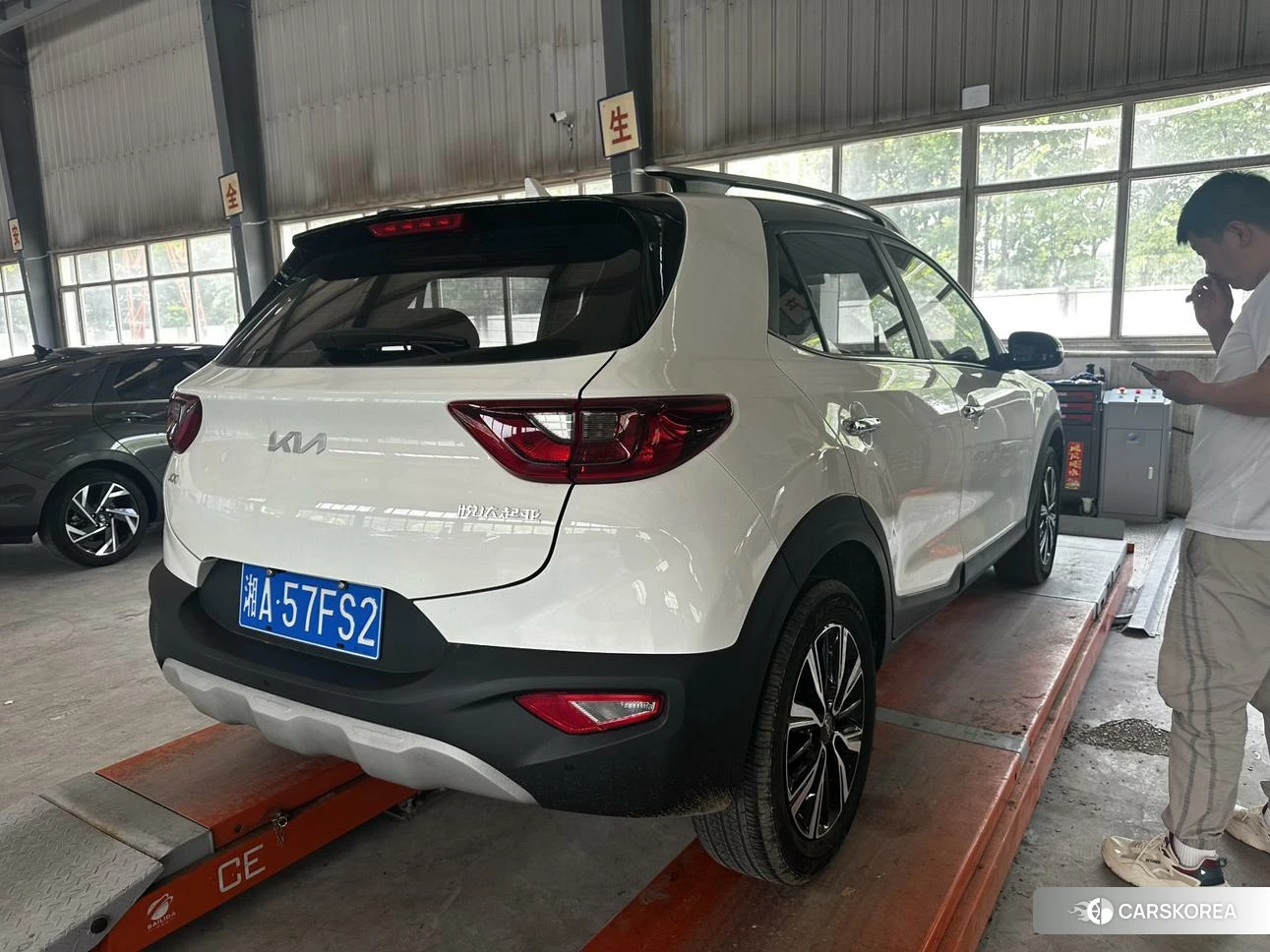 Kia KX1 2020 Белый из Китая, фото 3