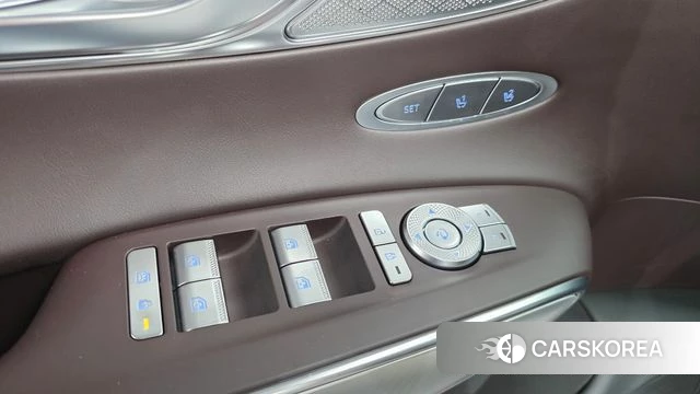 Genesis GV70 2021 Белый из Кореи, фото 3