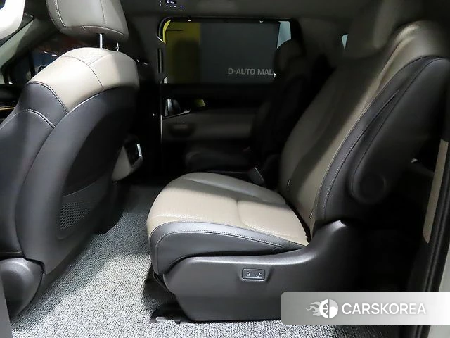 Kia The New Carnival 4th Generation 2025 Белый из Кореи, фото 3