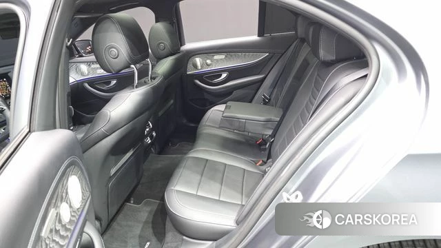 Mercedes-Benz E-Class W213 2022 Серый из Кореи, фото 3