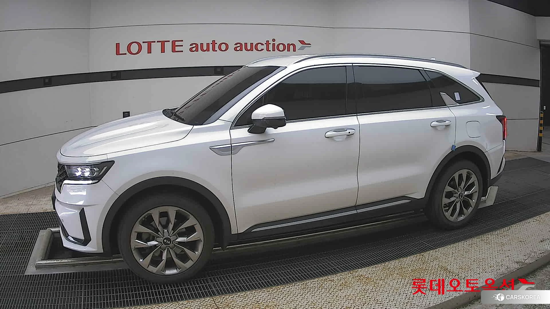 Kia Sorento 2021 Snow White Pearl (optional) из Кореи, фото 3
