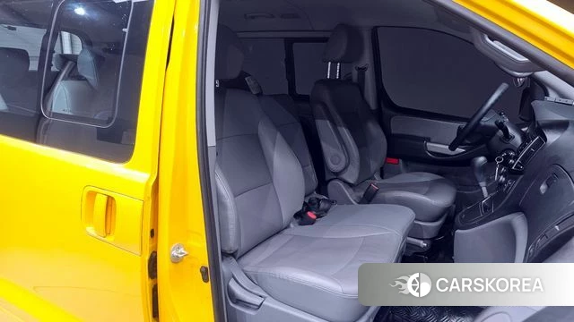 Hyundai The New Grand Starex 2019 Желтый из Кореи, фото 3