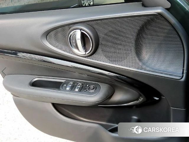 Mini Cooper Clubman 2018 Темно-зеленый из Кореи, фото 3