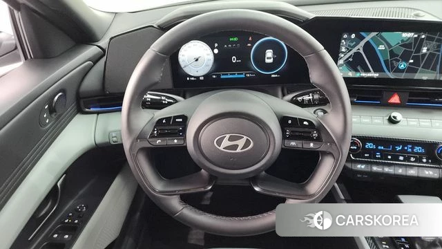 Hyundai The New Avante (CN7) 2025 Серебристо-серый из Кореи, фото 3