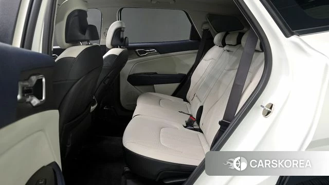 Kia Sportage 5th Generation 2023 Белый из Кореи, фото 3