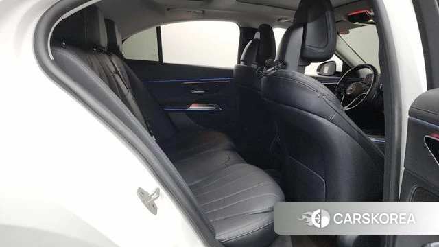 Mercedes-Benz E-Class W214 2024 Белый из Кореи, фото 3