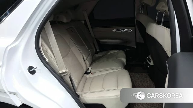 Genesis GV70 2023 Белый из Кореи, фото 3