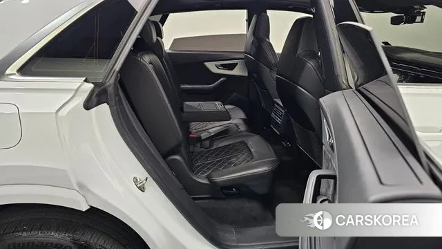 Audi Q8 (4M) 2020 Белый из Кореи, фото 3