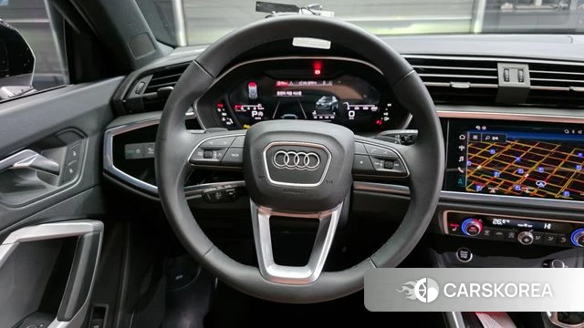 Audi Q3 (F3) 2025 Белый из Кореи, фото 3