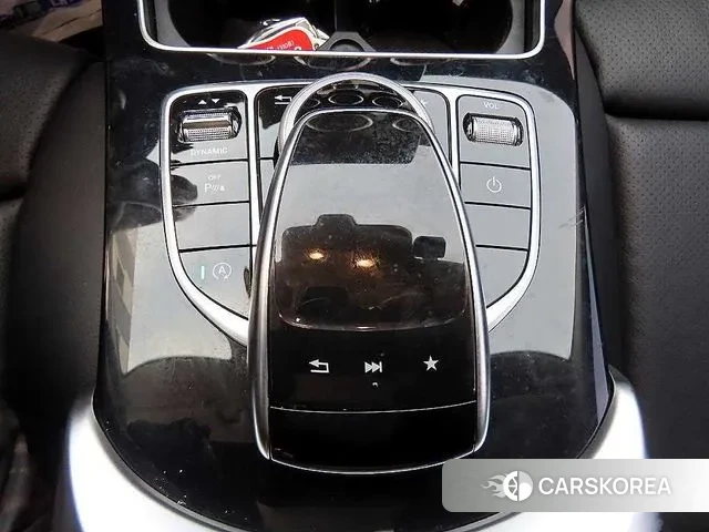 Mercedes-Benz C-Class W205 2018 Белый из Кореи, фото 3