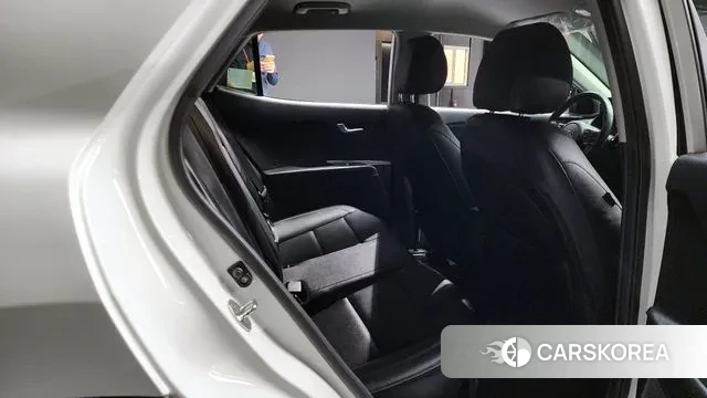 Kia Stonic 2018 Белый из Кореи, фото 3