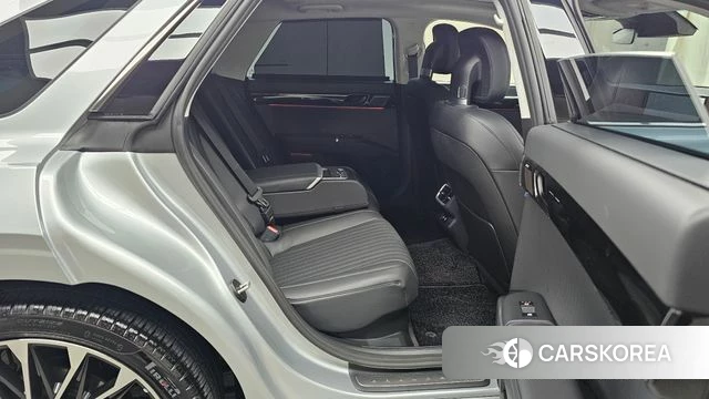 Hyundai Grandeur Hybrid (GN7) 2025 Серебристо-серый из Кореи, фото 3