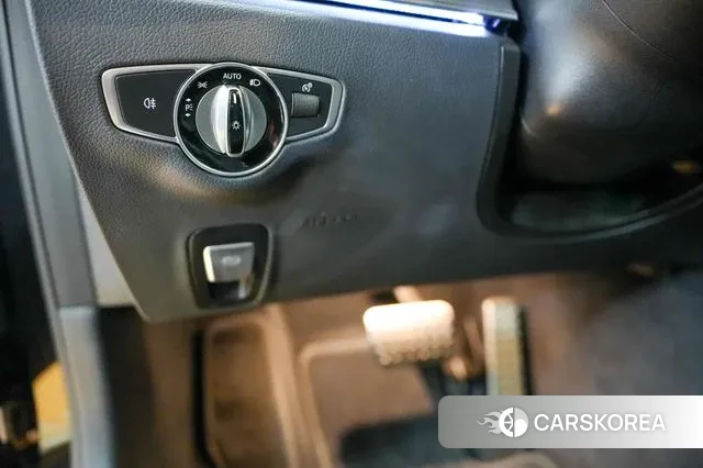 Mercedes-Benz E-Class W213 2021 Черный из Кореи, фото 3