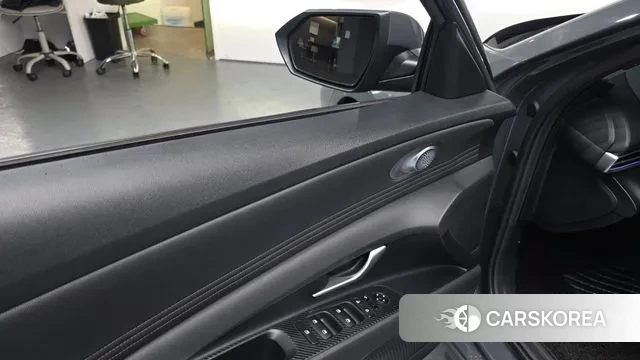 Hyundai The New Avante (CN7) 2024 Серый из Кореи, фото 3