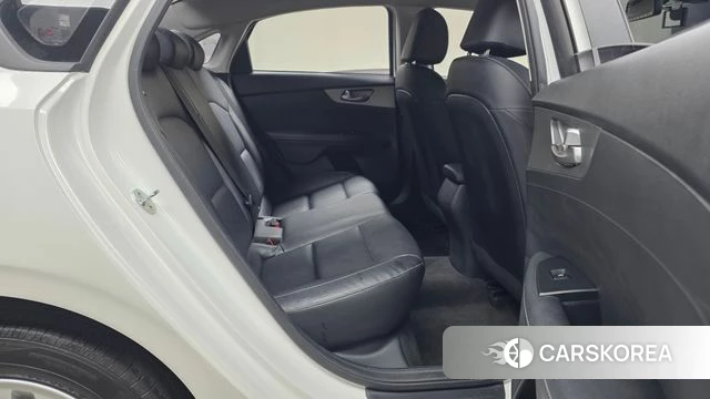 Kia Come New K3 2021 Белый из Кореи, фото 3