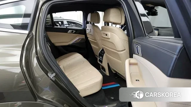 BMW X6 (G06) 2021 Золотой из Кореи, фото 3